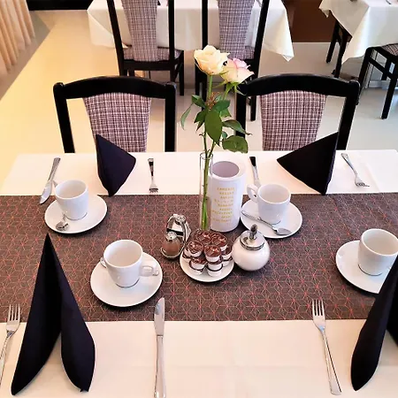 Am Neuenbuehl ヴァイザッハ